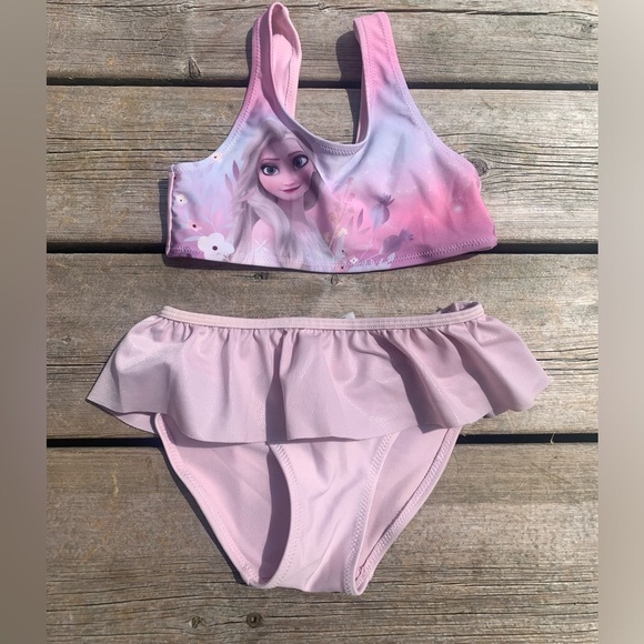 💛 H&M Disney Frozen Elsa Two-Piece Swimsuit - Size US 5T/6 - Picture 2 of 4
